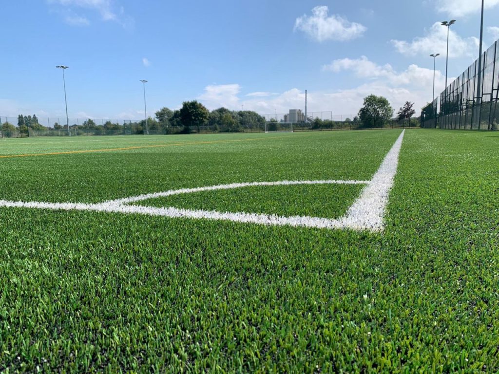 The chosen CCGrass carpet, Ultimate 60-BL, will provide De Lacy Academy with a great football performance. The Ultimate yarn has a flat and wide shape with a thick central spine. It is a particularly soft yarn, which is very player friendly, whilst also being extremely durable. The yarn is in-filled with a base layer of sand and a performance layer of SBR to support the system.